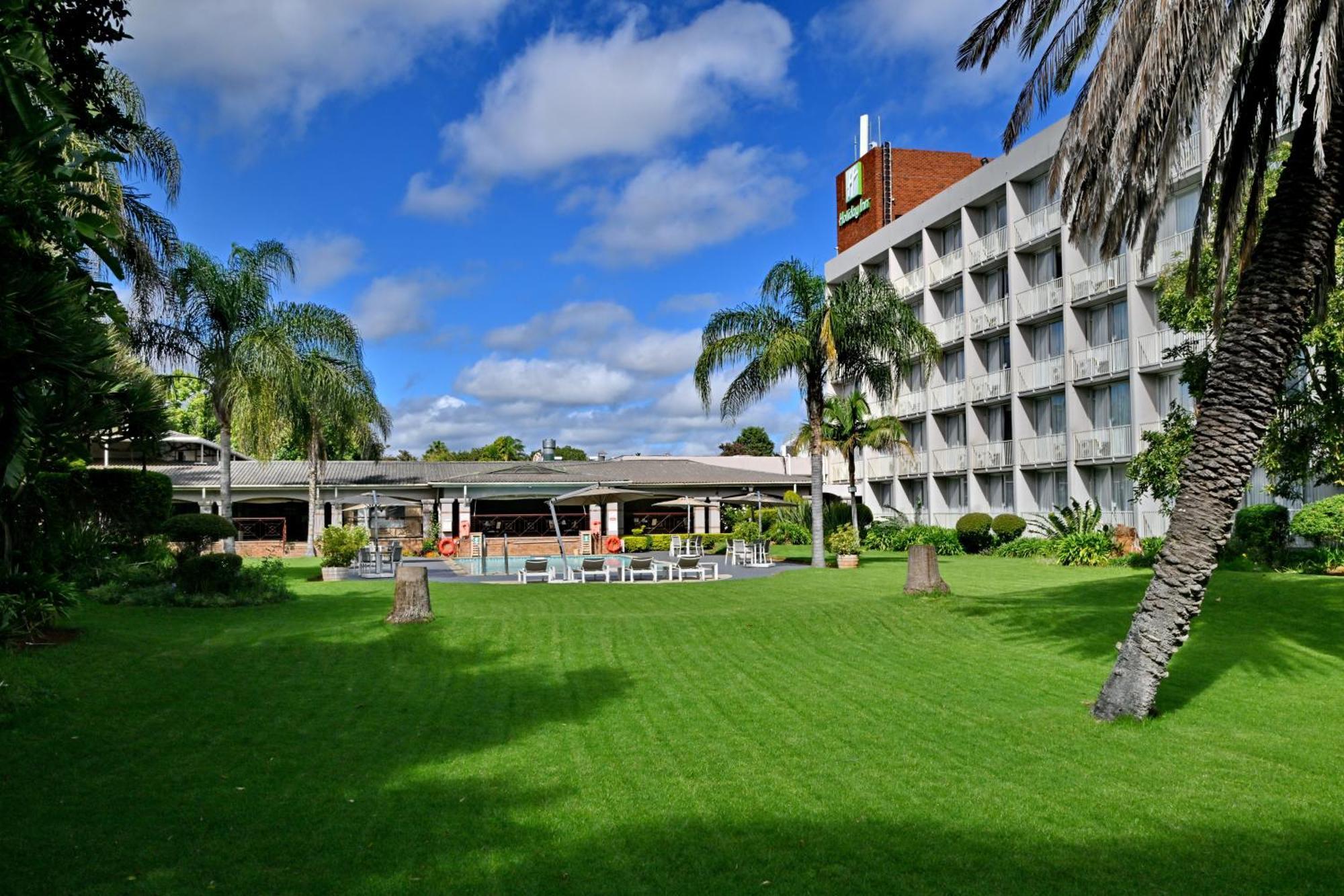 Holiday Inn - Bulawayo By Ihg Exterior photo
