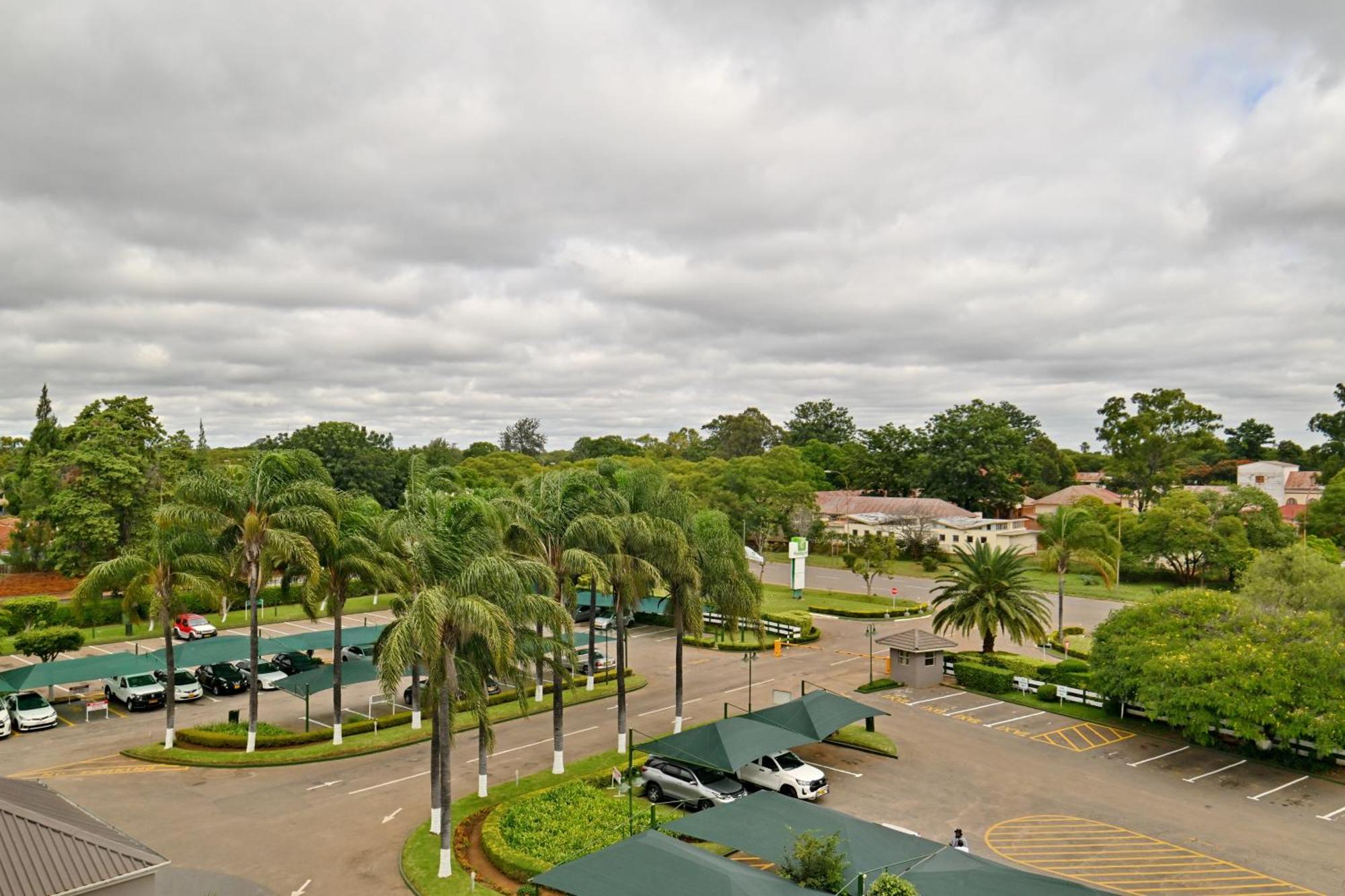 Holiday Inn - Bulawayo By Ihg Exterior photo